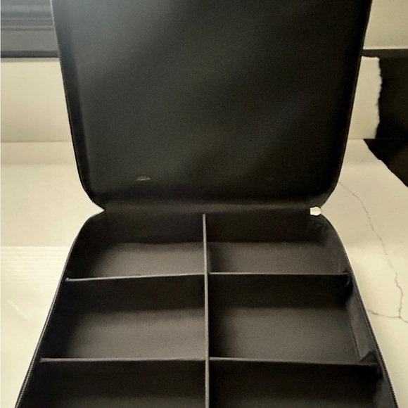 Christian Dior Houndstooth Beauty Travel Organizer - Picture 4 of 6